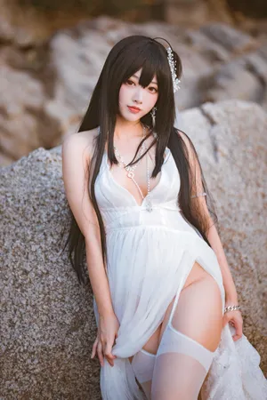 宫本桜 - 大凤 (碧蓝航线)